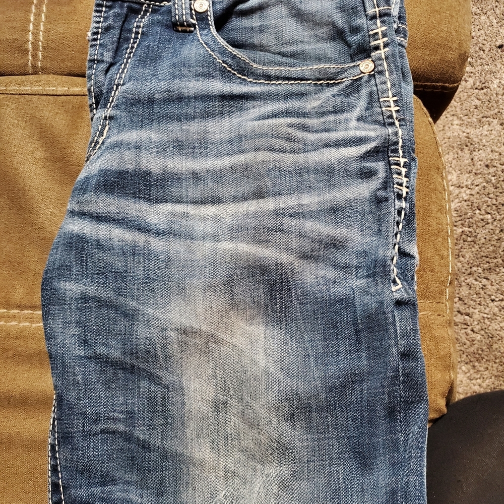 Buckle jean free with other Salvage.